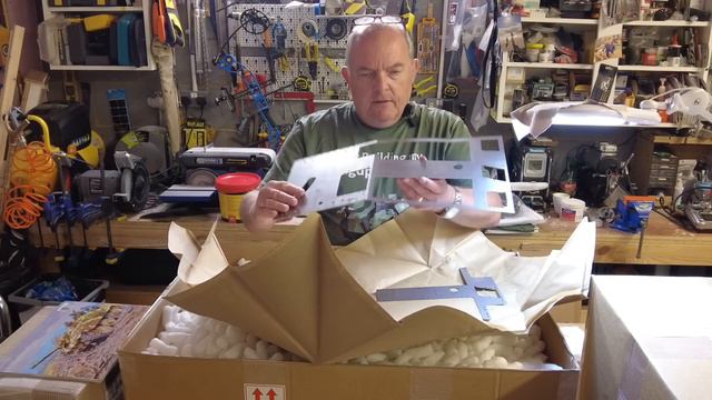 Unboxing 1/6 scale Armortek Hetzer Jagdpanzer 38 (Vid 01) смотреть онлайн