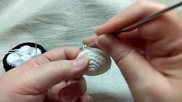 Азбука вязания. Урок 6. Как связать шарик. Два способа. смотреть онлайн