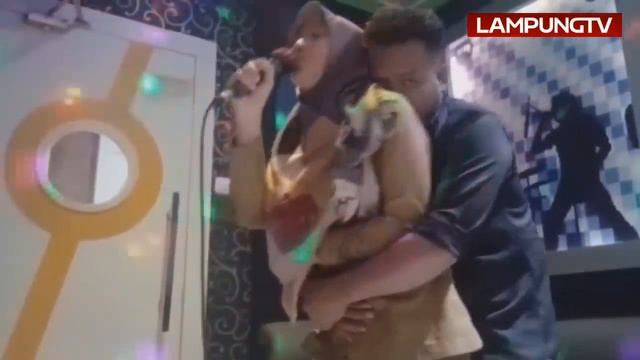 Viral, Kades Lampung Tengah Peluk Mesra Isteri Kadus смотреть онлайн