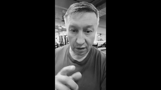 завтра, 31 октября, помни, тебя ждут на работе! О яхте забудь!