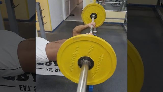 Французский Жим!Качественно прокачивает трицепс!