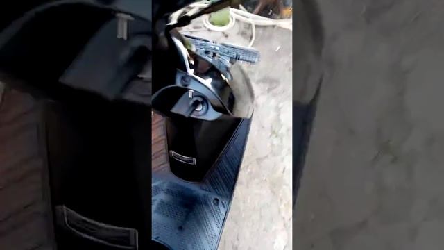 Скутер Suzuki Address V100, Запуск. смотреть онлайн