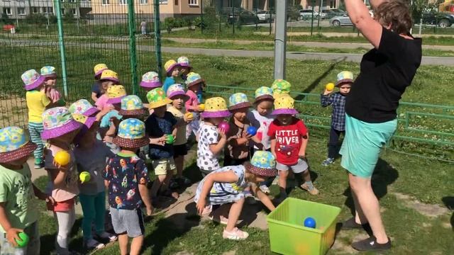 путешествие на лесную полянку смотреть онлайн