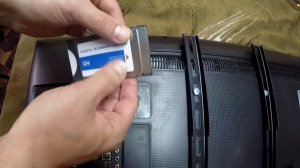 Установка модуля условного доступа Триколор в телевизор.