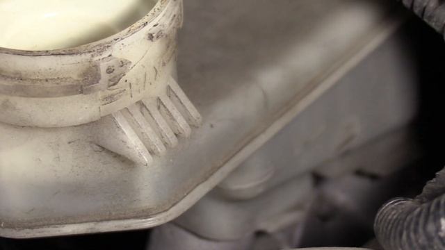How to Check Brake Fluid 03-07 Honda Accord смотреть онлайн