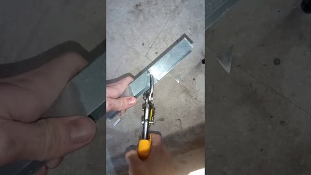 Гнём металлопрофиль под 90° смотреть онлайн