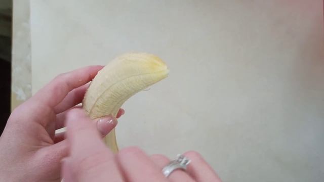 ИДЕАЛЬНЫЕ творожно-банановые СЫРНИКИ ? за 5 минут ? | Рецепт ПЫШНЫХ сырников ✨ смотреть онлайн