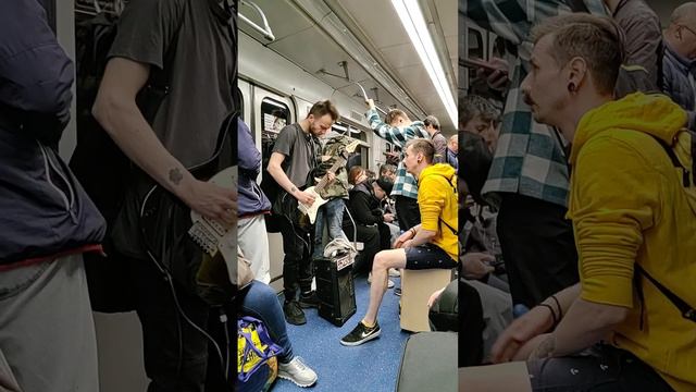 Музыканты в Питерском Метро (19.05.2023) смотреть онлайн