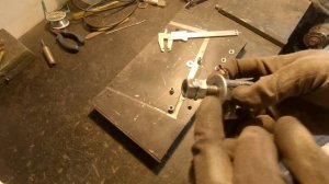 Самодельный заклёпочник для резьбовых заклепок за 30 мин! самодельный клёпер без станков!