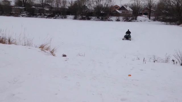 Снегоход ARCTIC CAT Z440 США "Снежный кот" смотреть онлайн