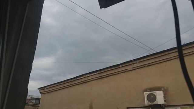 TIMELAPSE перед штормом в МОСКВЕ , грозовые облака меняют направление. смотреть онлайн