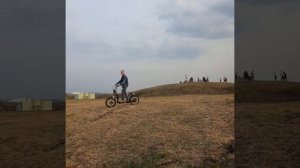 Теракат и День Победы! Электросамокат с большими колесами для бездорожья. 17-ти дюймовые колеса.