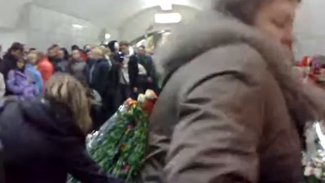 30 марта 2010 метро Лубянка...День Траура. смотреть онлайн