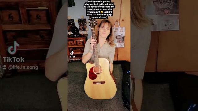 Unpacking my new (second hand) Cort MR710-F Acoustic Guitar | Short pick strumming demo at the end смотреть онлайн