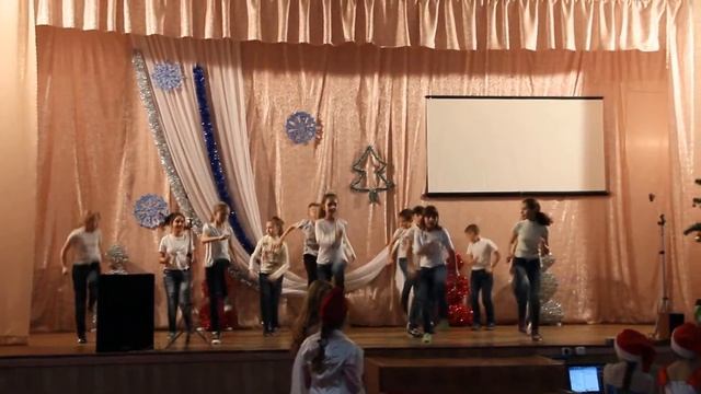 Новый год 2017 5-в класс смотреть онлайн