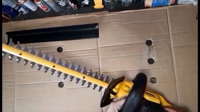 DeWalt Hedge Trimmer DCM563PB