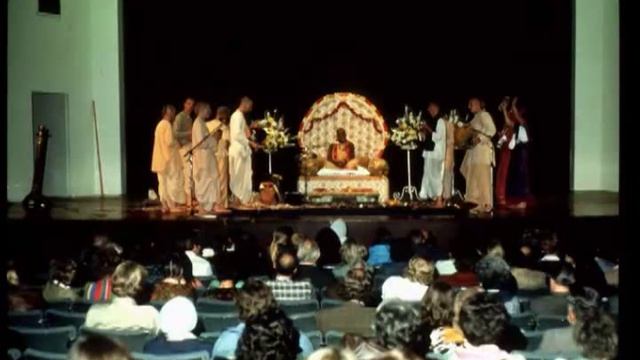 The Purport to Jaya Radha-Madhava - Prabhupada 0390 смотреть онлайн