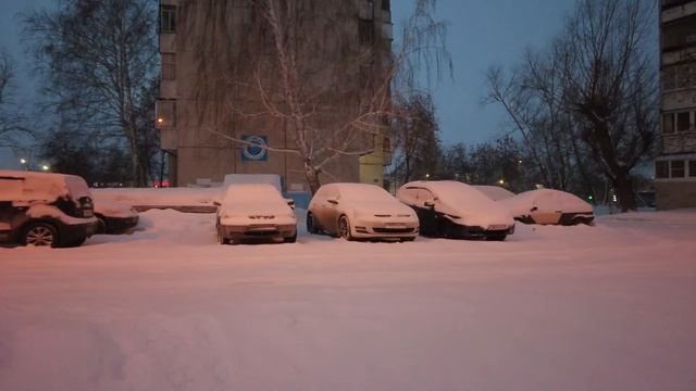 И снова снег в Челябинске - март ты февраль? Snow in Chelyabinsk: Is it March or February? смотреть онлайн