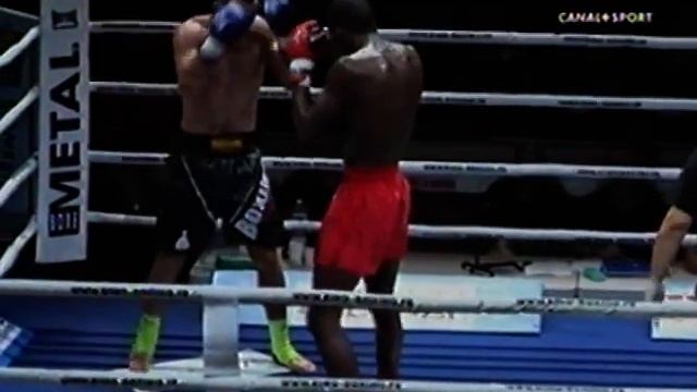 Wilfried Martin vs Samba Bocar TK2 Octobre 2012 смотреть онлайн