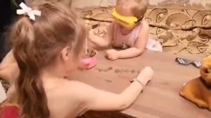 Разбиваем копилку МОЛОТКОМ!