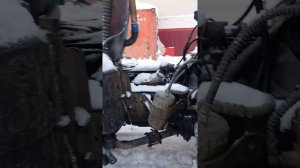 захлопнула бочку на ассенизаторе