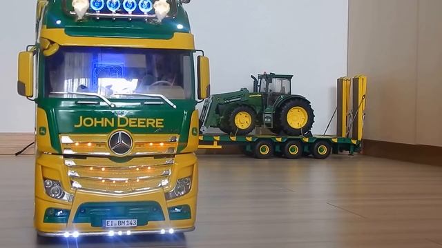 Tamiya Mercedes Benz Actros Gigaspace John Deere
