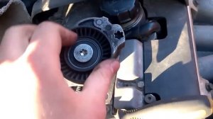 замена ручейкового ремня и натяжного ролика volvo s40