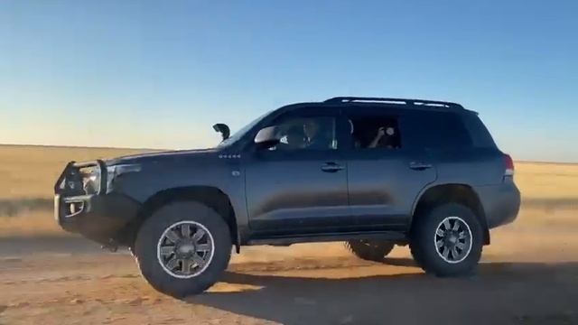 Land Cruiser 200 Костанай смотреть онлайн