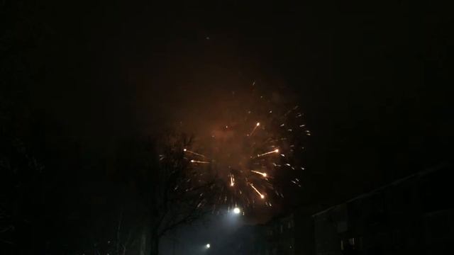 Салют на Новый 2015 год. Вербовский. смотреть онлайн