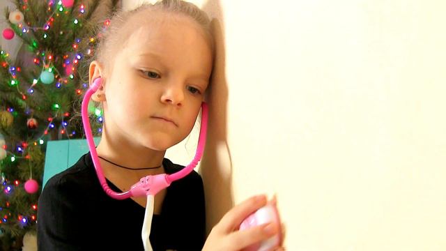 Ирис и папа в ВОЛШЕБНОЙ КОМНАТЕ смотреть онлайн