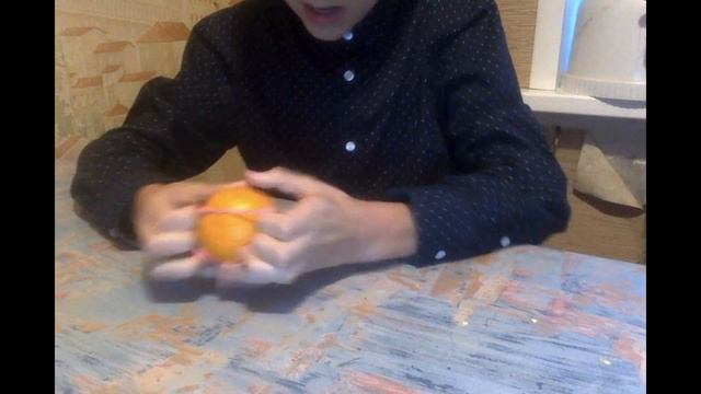 СКОЛЬКО РЕЗИНОК СЛОМАЮТ ФРУКТЫ: ТОМАТ, МАНДАРИН, БОЛГАРСКИЙ ПЕРЕЦ, ЛУК? смотреть онлайн