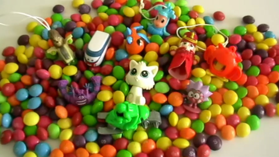 Сюрприз яйца с игрушками Паровозик Кошечка Смешарики Звёздные войны смотреть онлайн