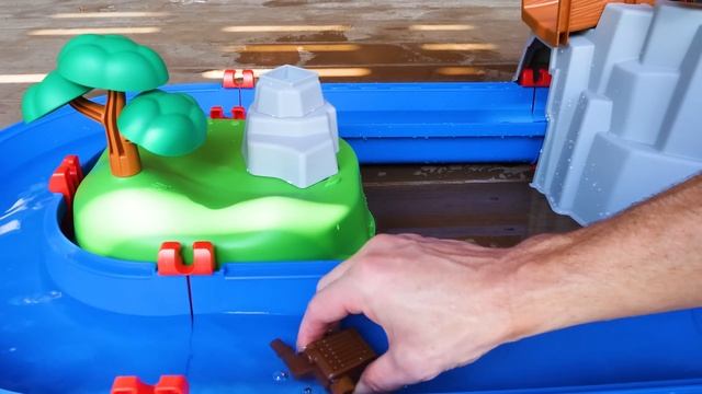 Best Toy Learning Videos for Kids - Paw Patrol Boats Water Play! смотреть онлайн