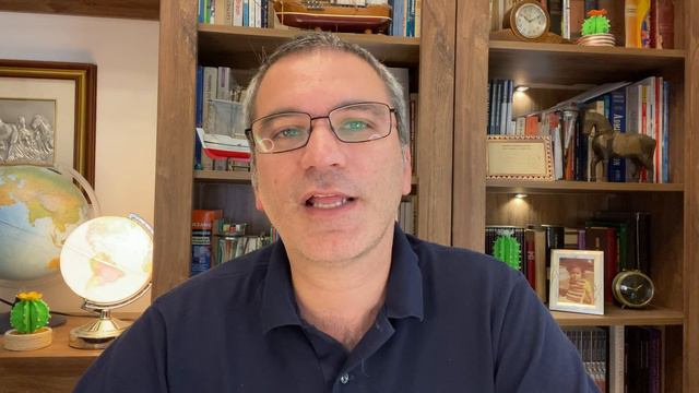 Draghi: stracciato il testo con gli aumenti per il Garante della Privacy. Qualcuno di nascosto... смотреть онлайн