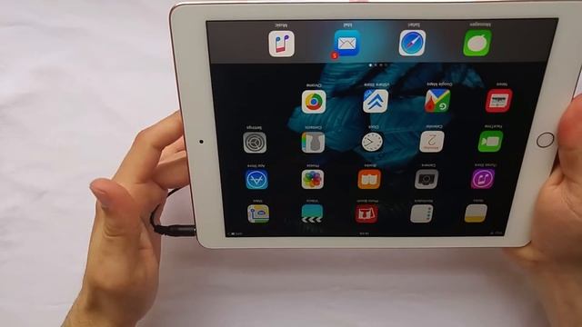 Apple iPad Pro 9.7 in 2018: Still Revelant? смотреть онлайн