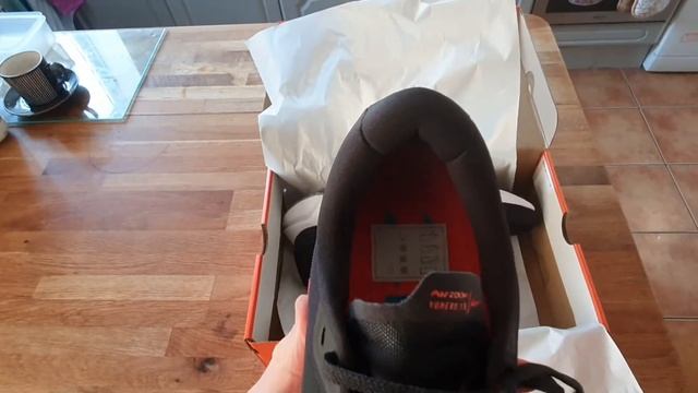 Nike Vomero 15 unboxing смотреть онлайн