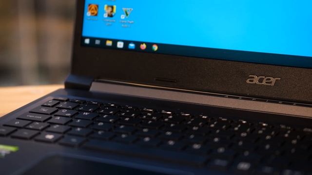 HEM OYUN HEM İŞ İÇİN UYGUN LAPTOP! (Acer Aspire 7) смотреть онлайн