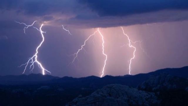 Молния и гром / Lightning & thunder смотреть онлайн