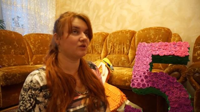Цветы розы из гофрированной бумаги для декора объемной цифры смотреть онлайн