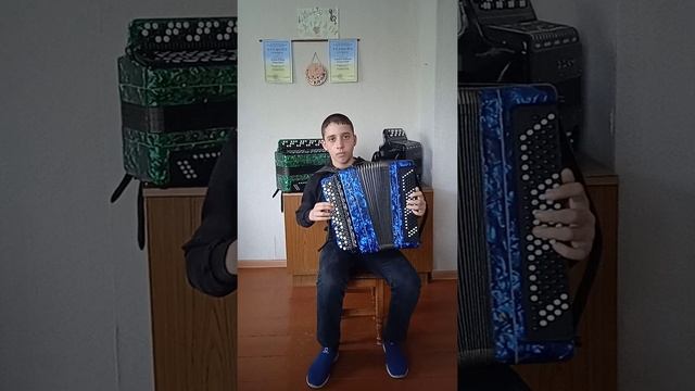 Максим Куртев, 12 години,В Мотов Возле речки, возле моста смотреть онлайн