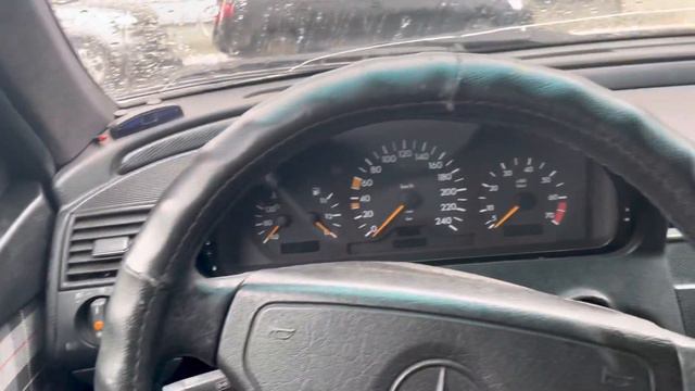 Mercedes C240 смотреть онлайн