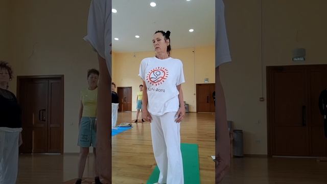 Полная проработка плечевого и грудного отделов энергезирует, улучшает кровообращение,работу органо смотреть онлайн