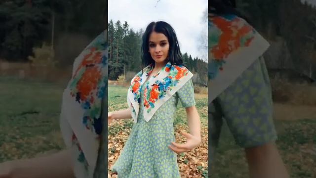 Она любила розы 🌹(старое видео) смотреть онлайн