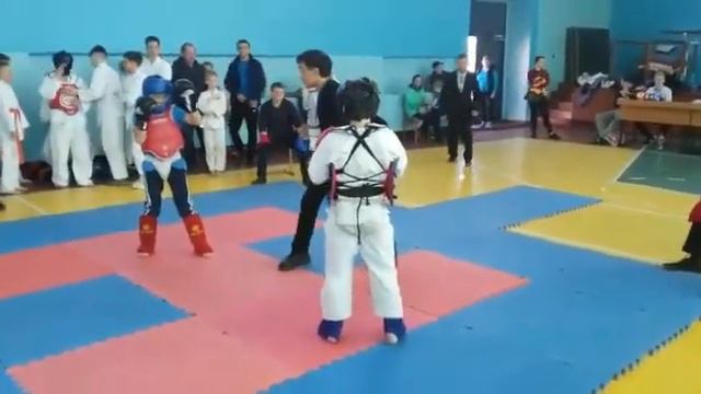 Новейшее 1 бой с кикбоксером Рома Смирнов Усть Каменогорск Согра смотреть онлайн