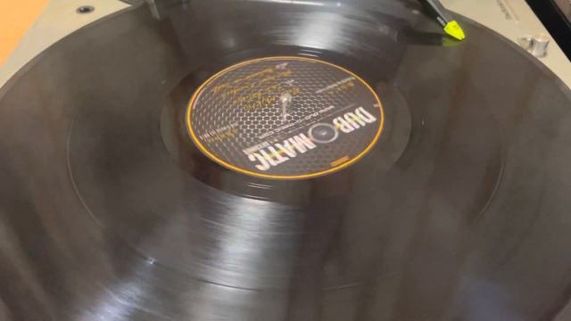 Vinyl I&I Believe / Ras Mykha смотреть онлайн