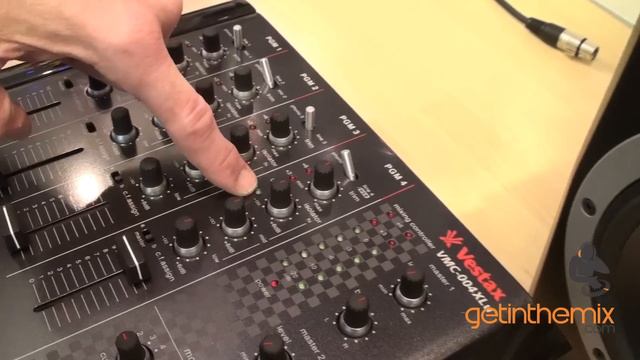 Vestax VMC-004XLu DJ Mixer with DJ Tutor @ www.getinthemix.com смотреть онлайн