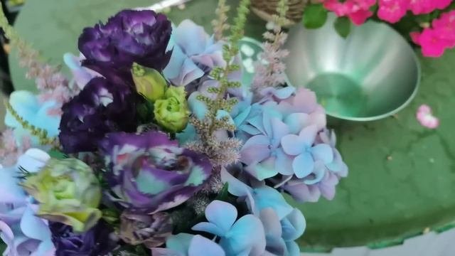 1 СЕНТЯБРЯ С днем знаний! Артем пошел в первый класс. Букеты от Светы смотреть онлайн