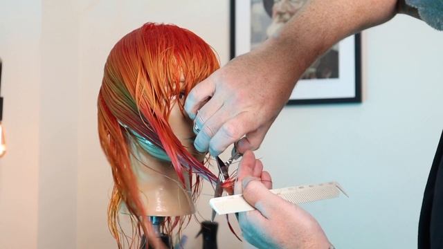 WOLF CUT HAIR TUTORIAL / THE LATEST TREND INSTAGRAM TREND смотреть онлайн