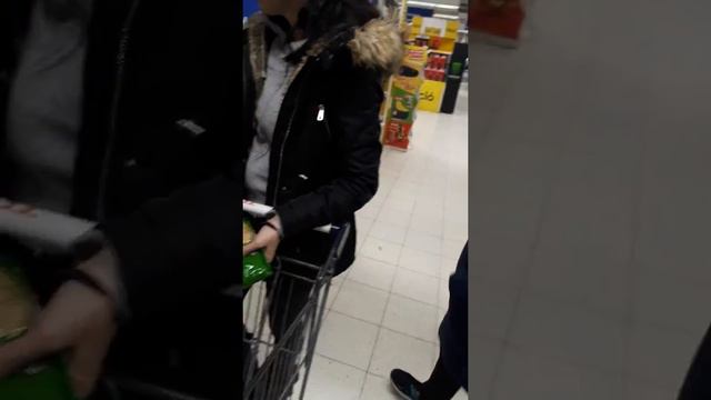 Магазин в венгрии смотреть онлайн