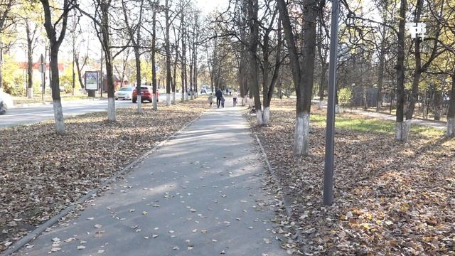 Установка скамеек и создание новой пешеходной зоны по улице Строителей смотреть онлайн